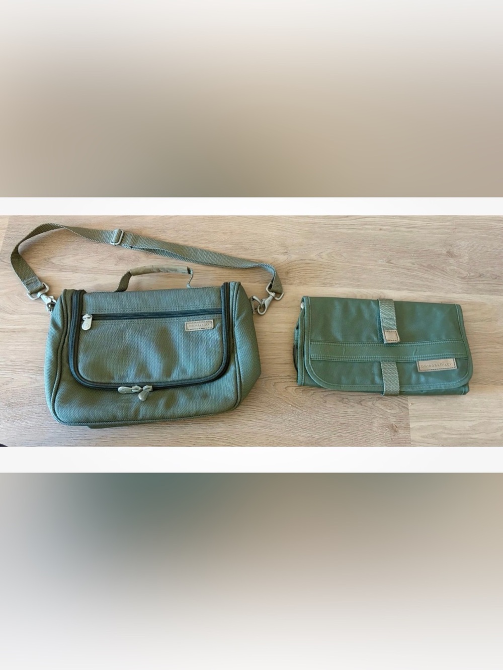 TWO Briggs & Riley Travelware Green Nylon  Hanging Toiletry Bags